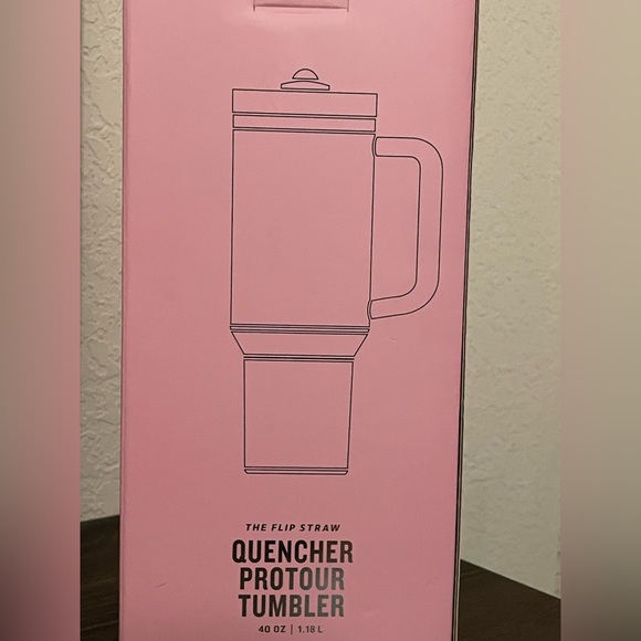 Stanley Pink GOAT Messi Tumbler - Picture 7 of 11